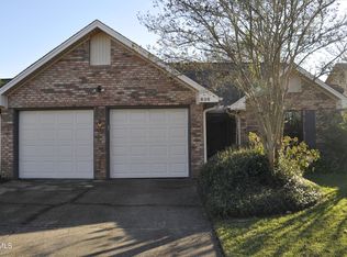 838 Ravenwood Ct, Biloxi, MS 39532
