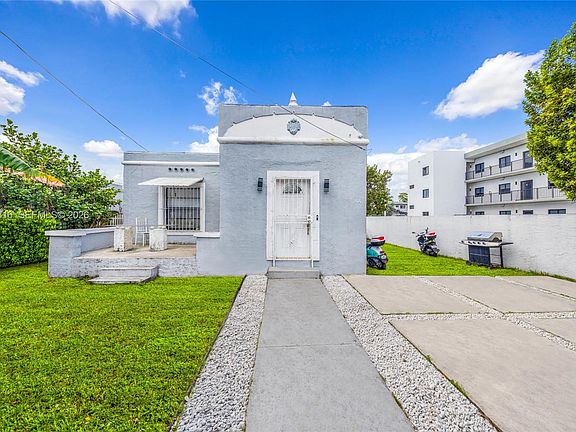 3rd image of 844 NW 29th St