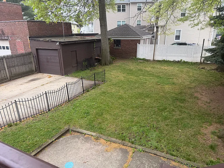 516-518 Jersey Ave #1 — Photo 13