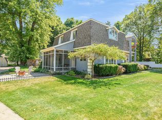 252 N Shore Dr, South Haven, MI 49090