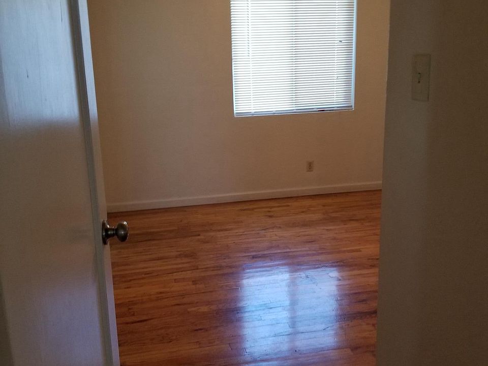 1st image of 2136 Park Ave APT 8