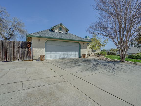 3rd image of 693 Reddington Dr
