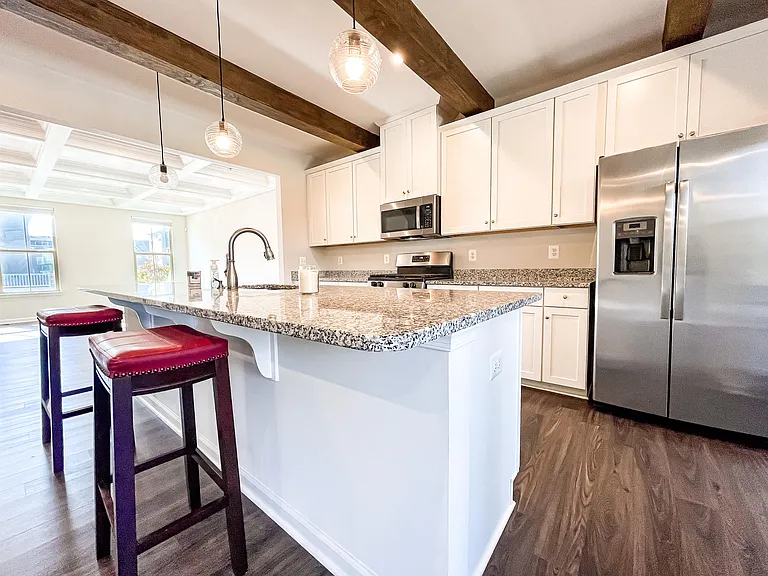 10132 Dorsey Ln — Photo 23