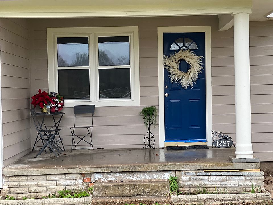 Welcome to 1237 Hwy 770