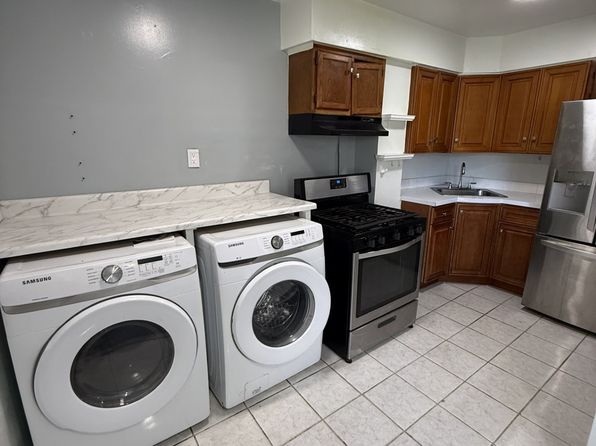 23-45 White Oak Ct #2