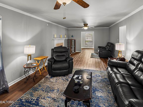 5th image of 10074 Highgate Cir