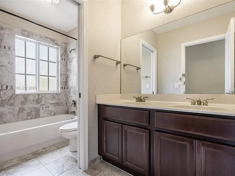 27621 SW 139th Pl — Photo 38