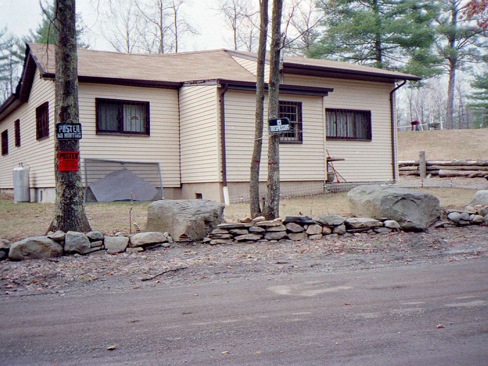 2nd image of 50 Via Pioli Rd