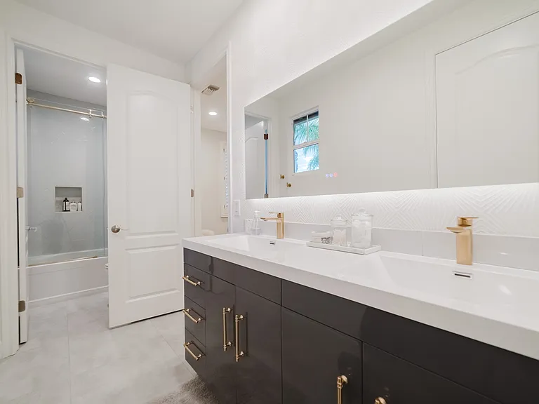 7337 Corte Tomillo — Photo 39