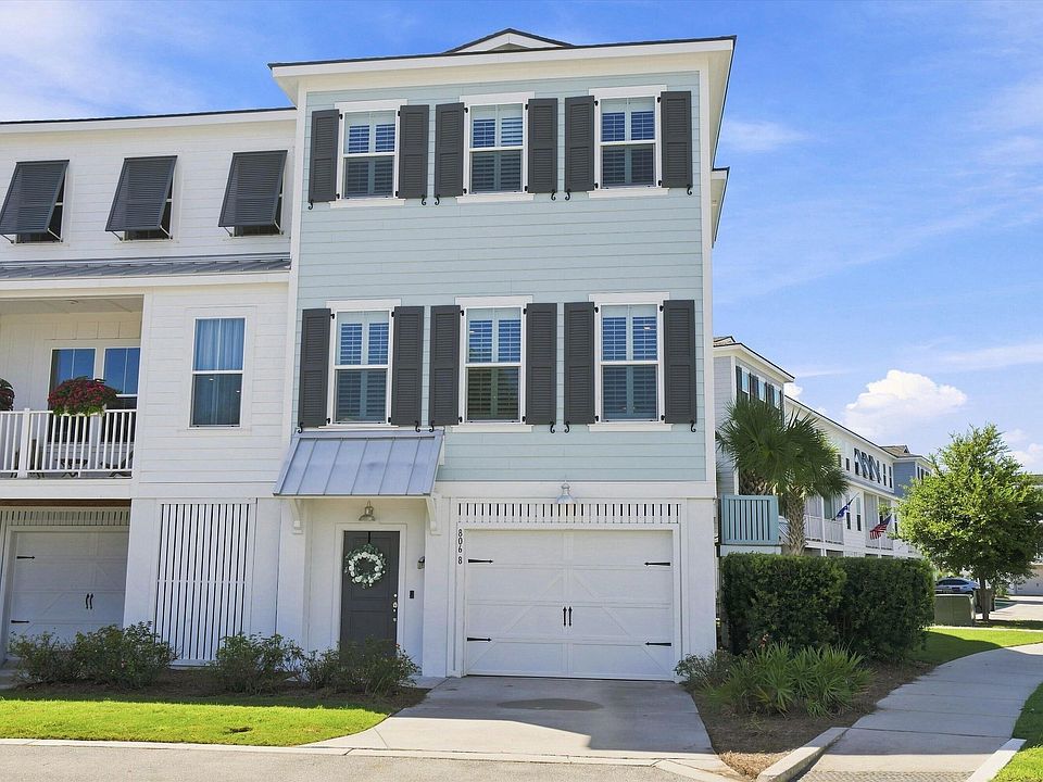 1st image of 806 Kings Oak Ct Unit 8