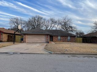 1912 8th Ave NW, Ardmore, OK 73401