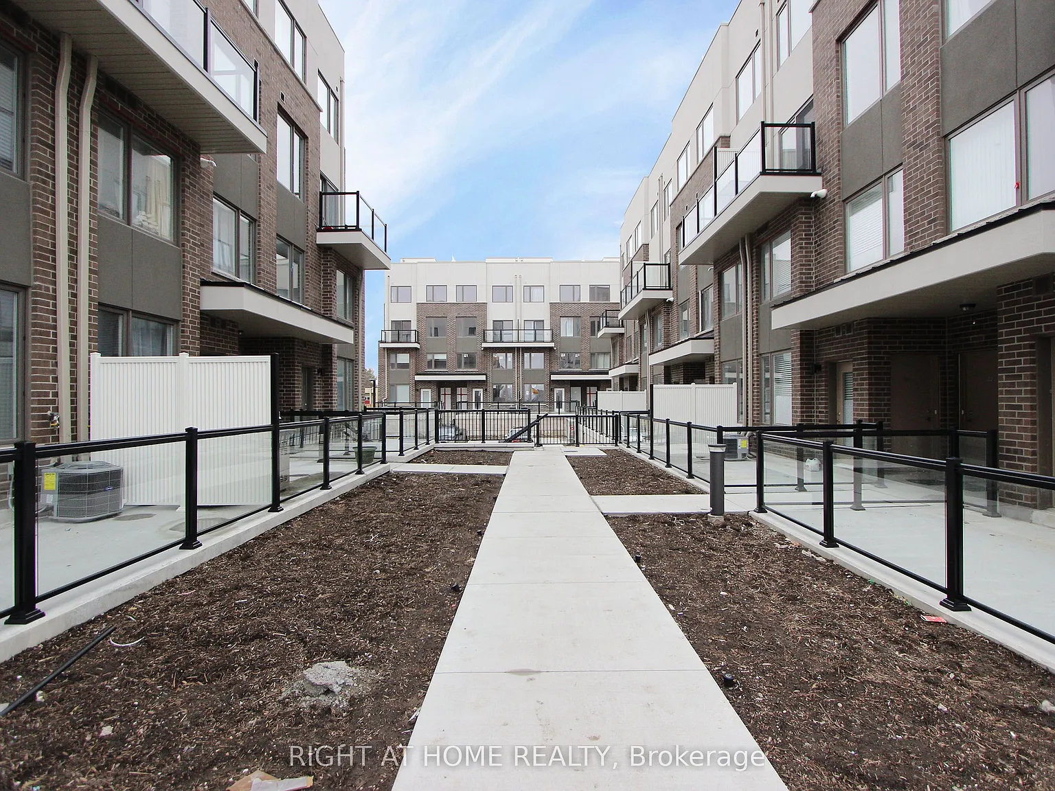 2 bed, $2,575 — Photo 2