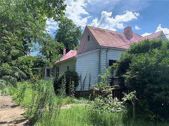 5th image of 2758 Houston Ave