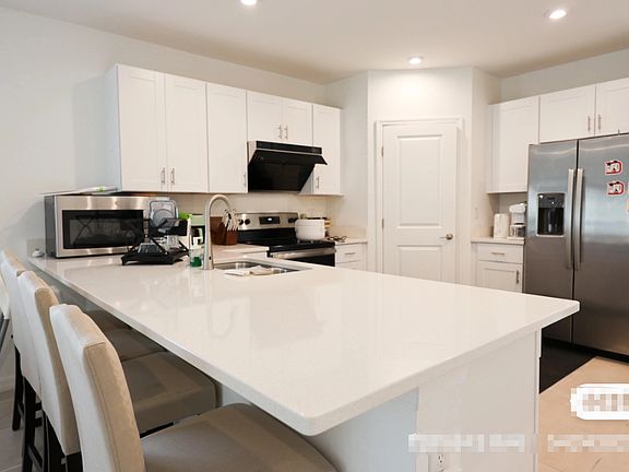 2nd image of 5593 Tranquila Ln