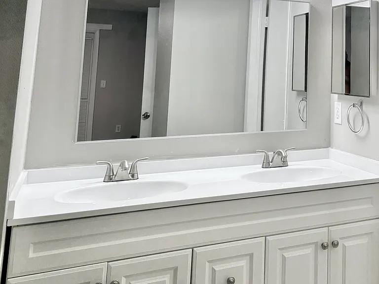 11810 Skylake Pl — Photo 25