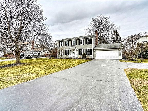 4th image of 4 Chatworth Cir N