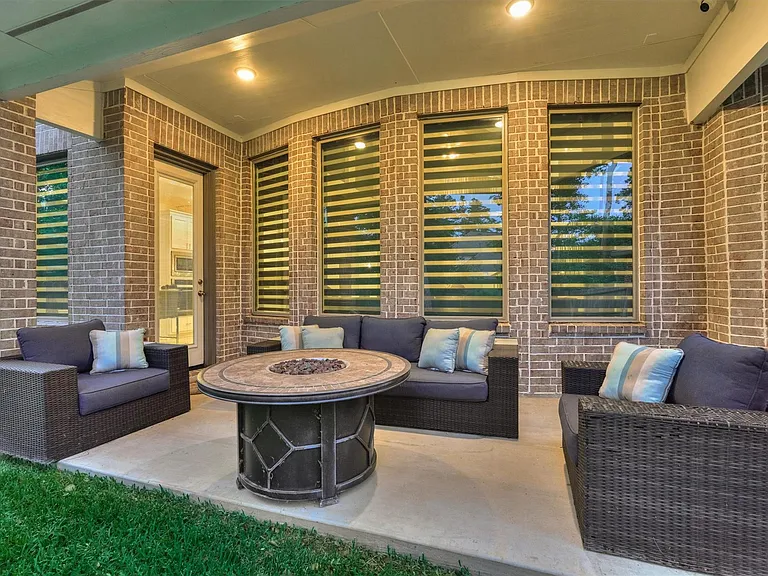 407 Tulip Tree Ct — Photo 42