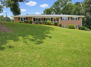 905 Hargett Ct, Stone Mountain, GA 30083