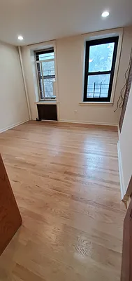 Rented by Manhattan Best Realty, Inc. | media 32