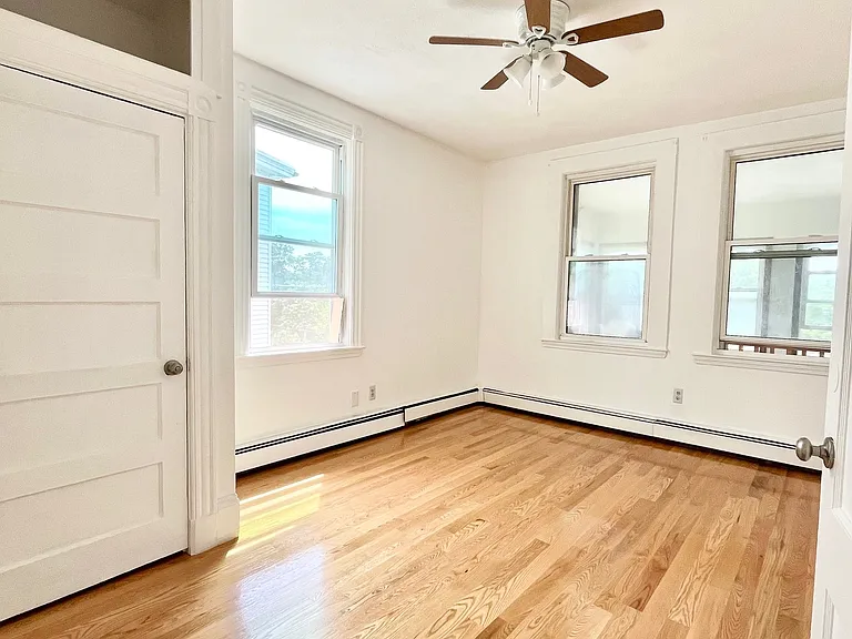 200 Highland St #3 — Photo 2