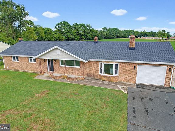 2nd image of 3116 Walnut Shade Rd