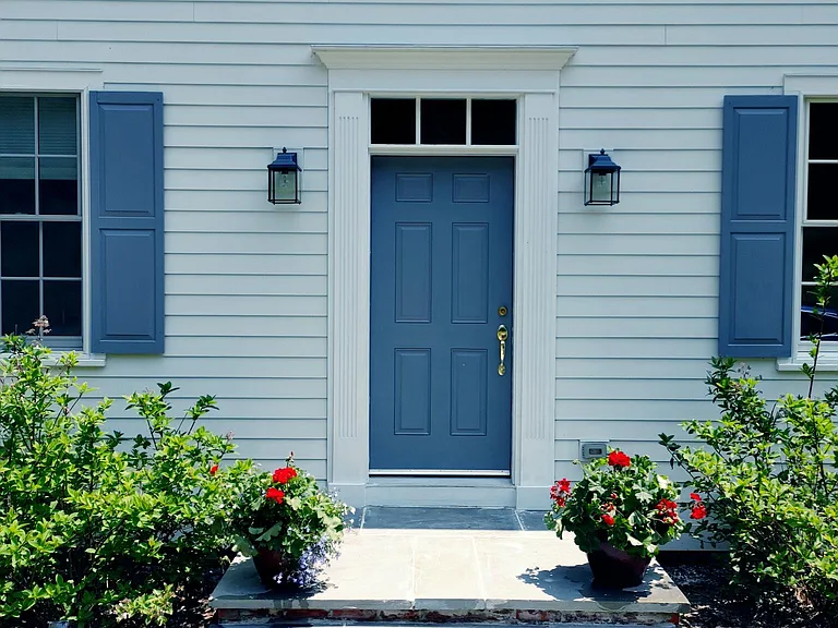 163 Parshall Ln — Photo 2