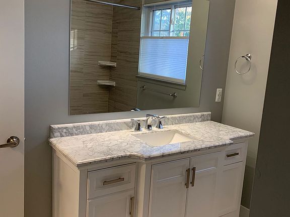 Bathroom1