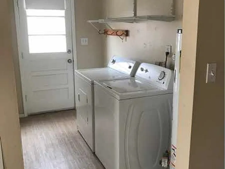 1720-1722 Morningside Dr — Photo 8