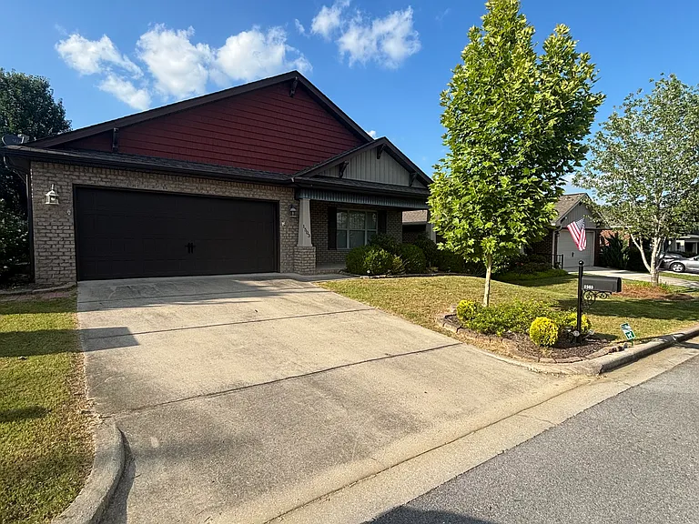 1503 Joy St SE — Photo 2