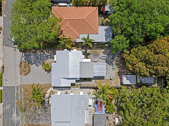 3rd image of 3221 Liddy Avenue