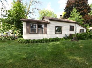 N11164 Marks Ln, Fox Lake, WI 53933