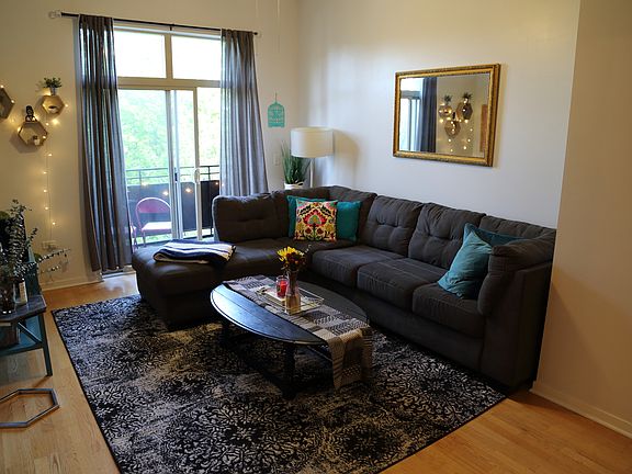4th image of 2915 N Clybourn Ave Unit 306