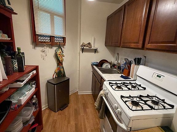 4th image of 6225 N Francisco Ave APT G