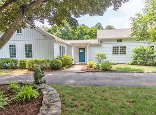 68 Canterbury Ln, Wilton, CT 06897