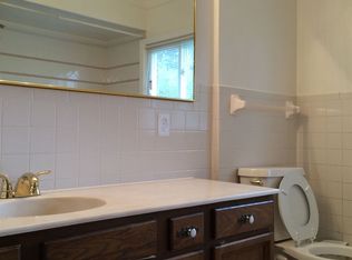 24210 Schroeder Ave, Eastpointe, MI 48021