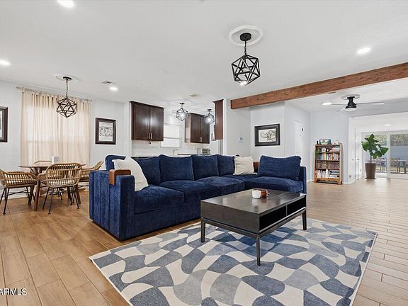 3rd image of 509 W MISSOURI Avenue