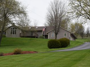 S68W29480 Valley Woods Pass, Mukwonago, WI 53149