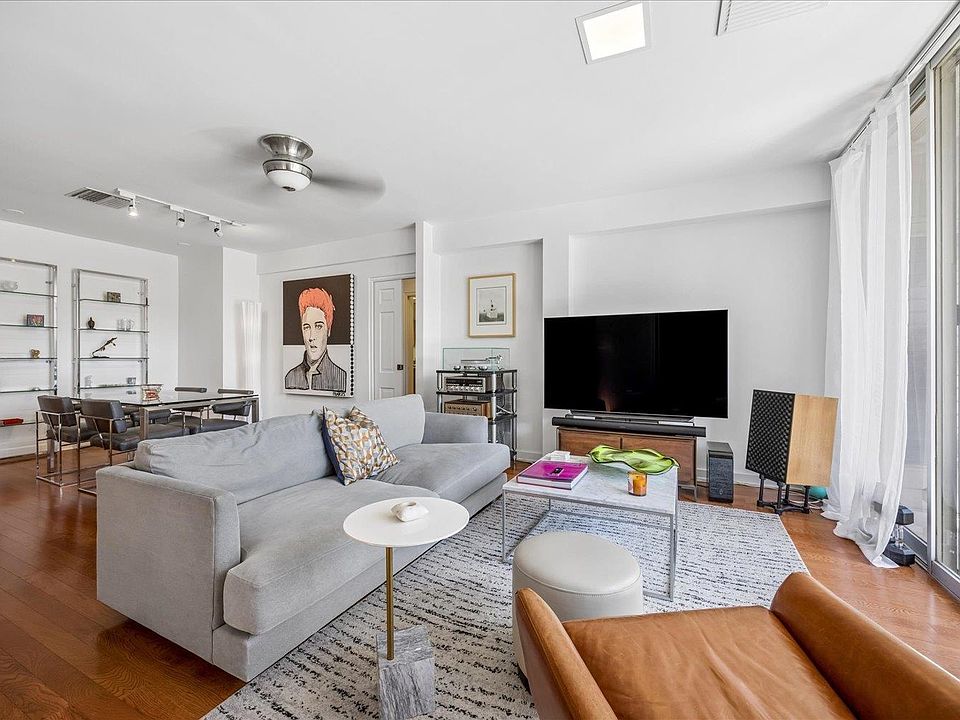 1st image of 2195 Poplar Ave APT 504
