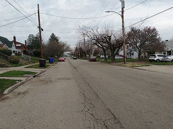 5th image of 719 Millikin St