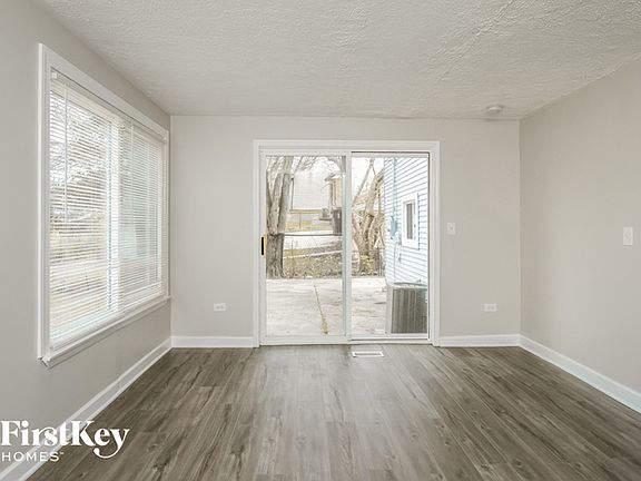 5th image of 903 Blackhawk Dr