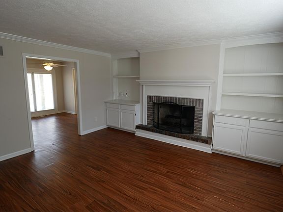 Family Room with gas fireplace. 13x15