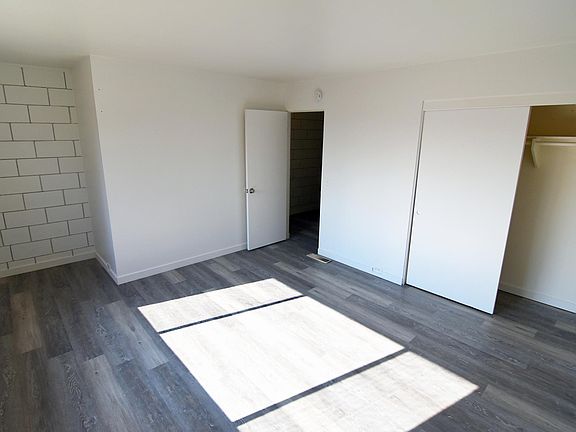 3rd image of 8615 Mellmanor Dr #C