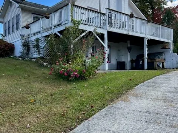182 Majors Ln, La Follette, TN 37766