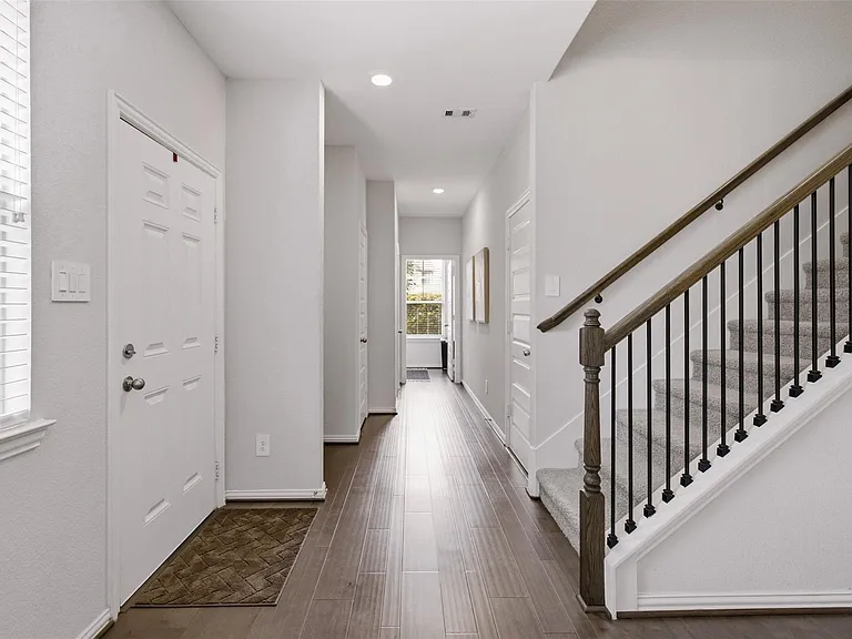168 Skybranch Dr — Photo 16