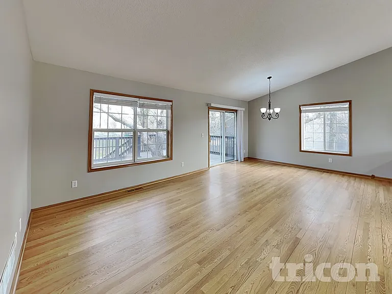 5535 Highland Trl — Photo 2