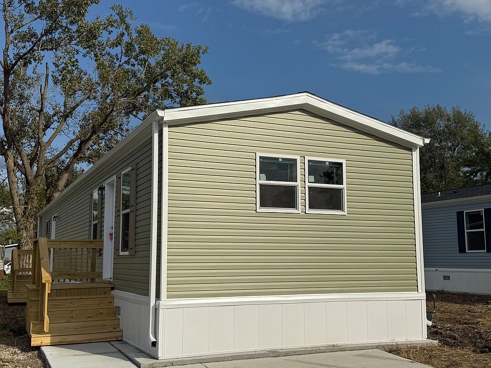 1st image of 182 Windmere Ave
