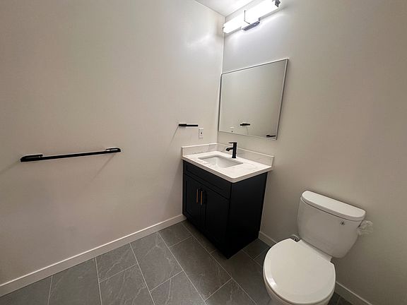 5th image of 560 El Camino Real #302