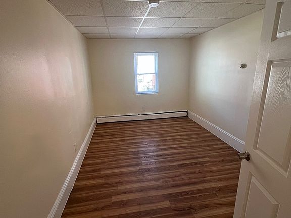 2nd image of 14 Park St #1