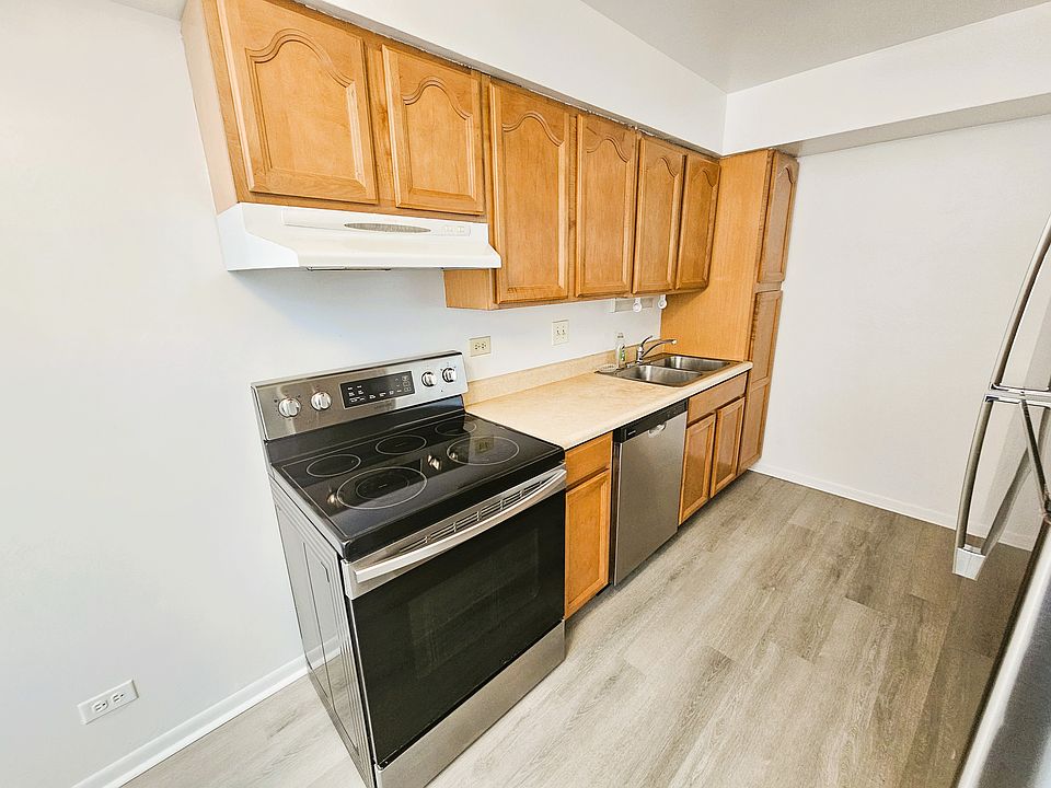 NEWER Stainless Steel Appliances
