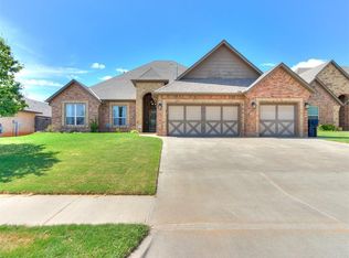 17501 Melville Ln, Edmond, OK 73012